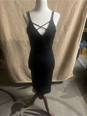 Aqua Black Crisscross Strappy Midi Dress